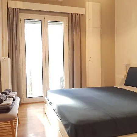 Colourful Apartment In The Heart Of Athens-3